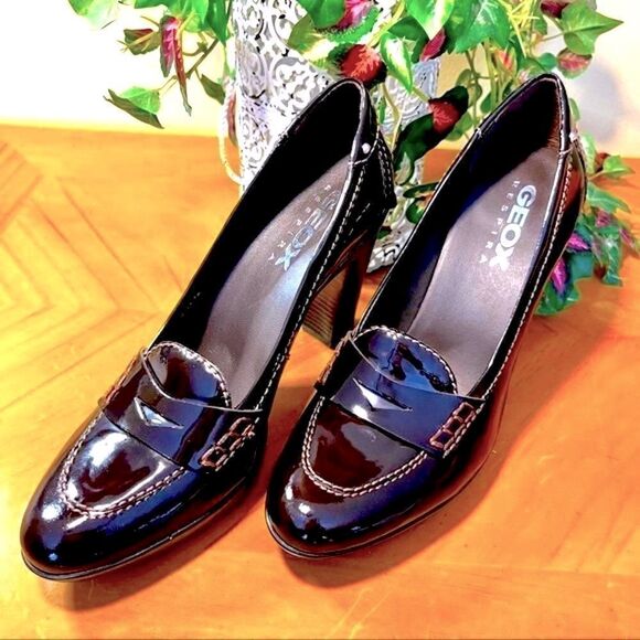 NEW GEOX RESPIRA BROWN/BURGUNDY PATENT LEATHER LOAFER HEELS EU 36 / US 6 - Picture 1 of 16